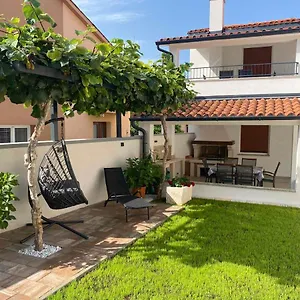  Apartment Family Kroatien